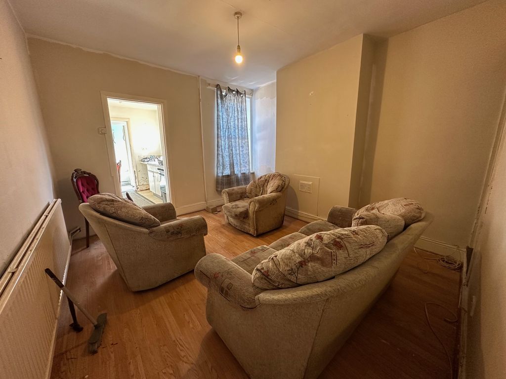 Property photo 2 of 4