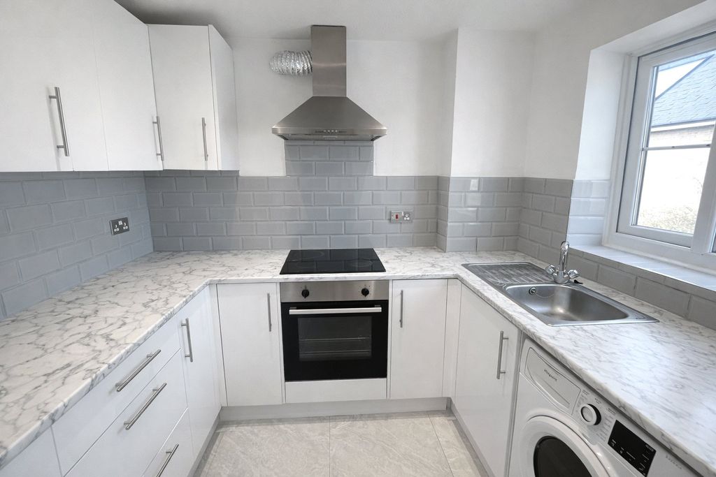 Property photo 3 of 4 Kitchen