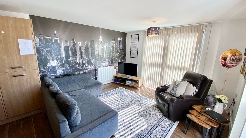 Property photo 1 of 10