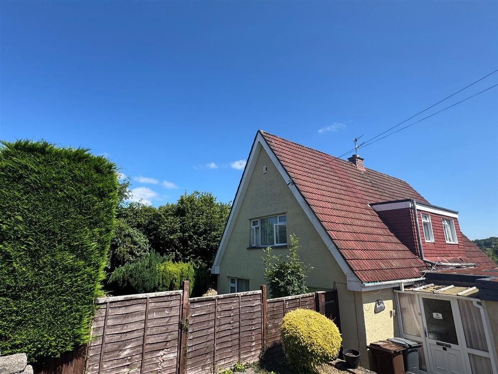 Property photo 1 of 43 18m.Jpg