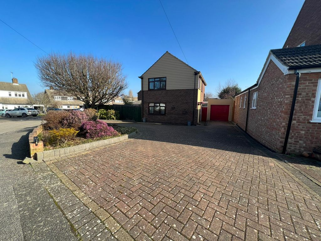 Property photo 2 of 10