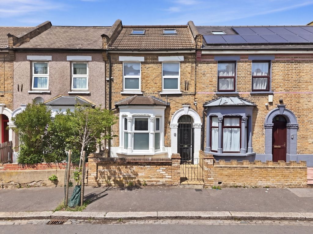 Property photo 1 of 11