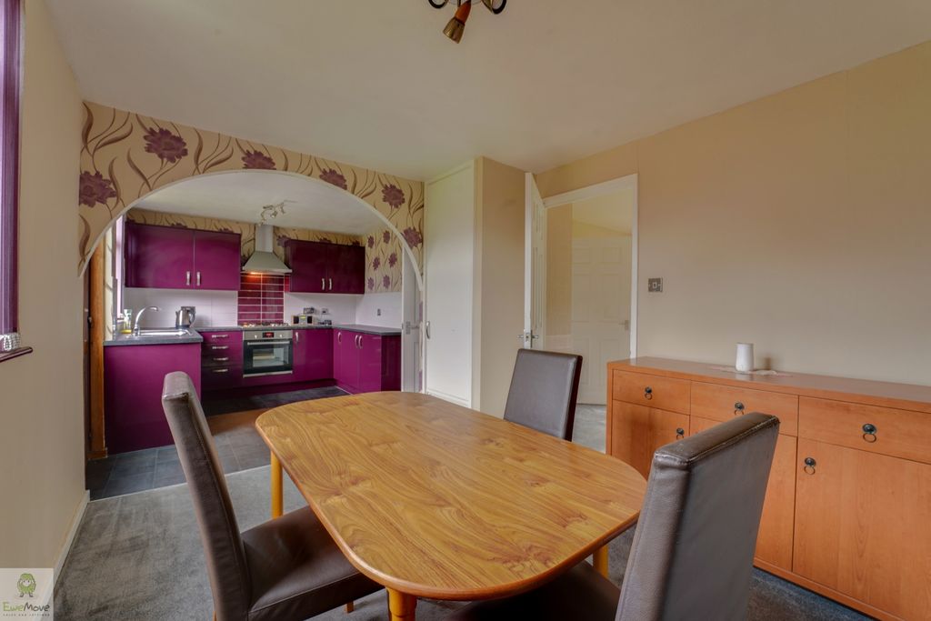 Property photo 2 of 12 Dsc08169-Dsc08173