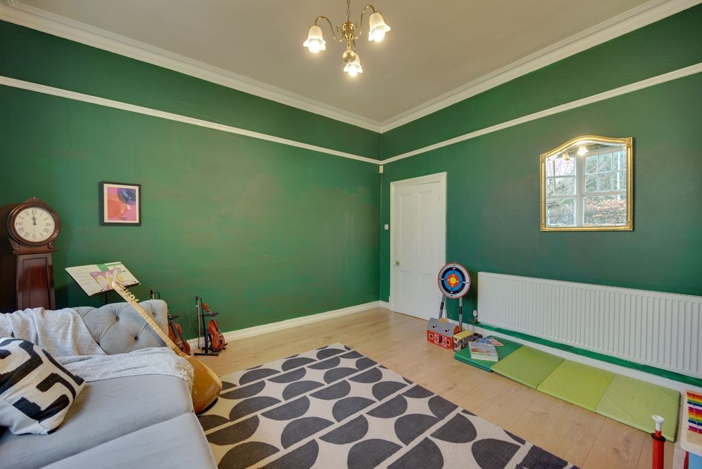 Property photo 3 of 28