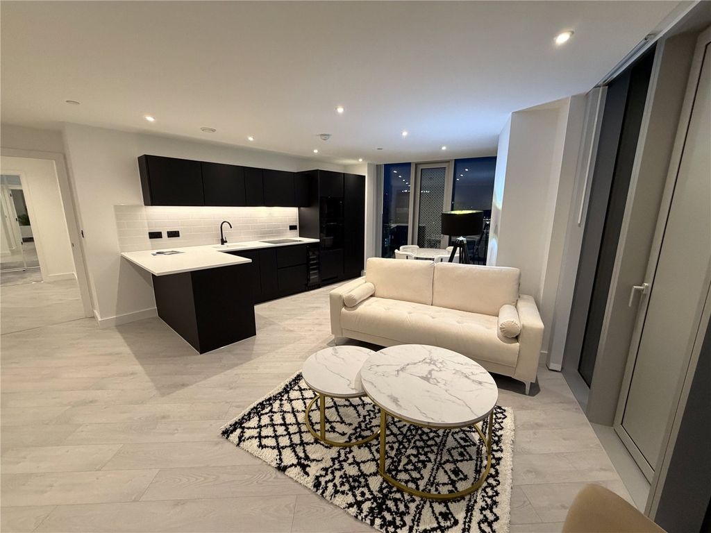 Property photo 3 of 30 Picture No. 05