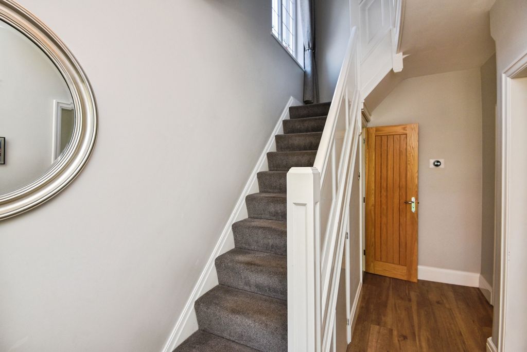 Property photo 2 of 19 Img_2640