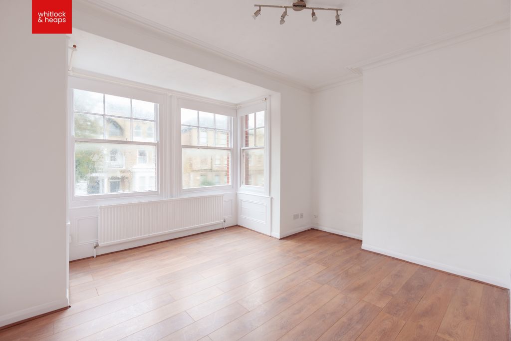 Property photo 3 of 12 liv