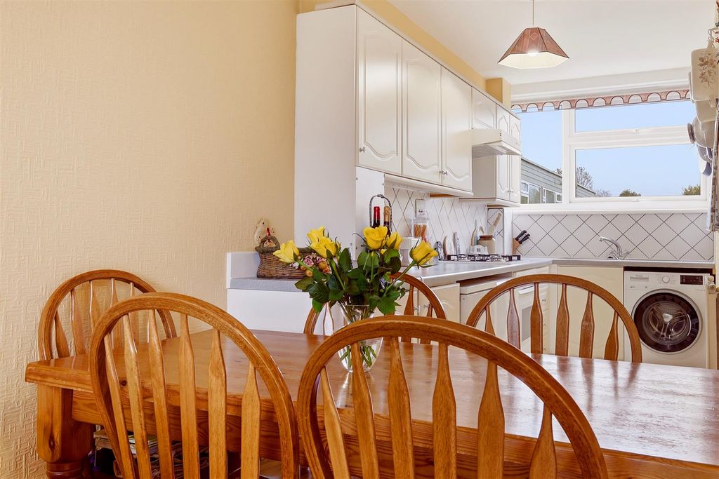 Property photo 3 of 14 Img_2396.Jpg