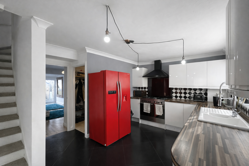 Property photo 3 of 20