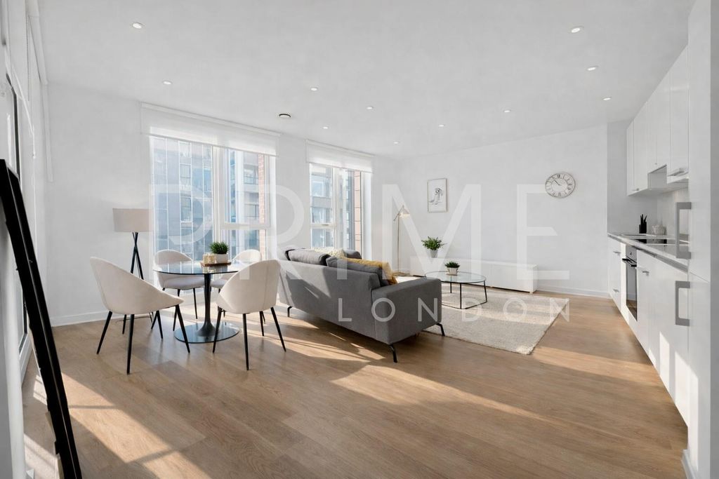 Property photo 2 of 10 Reception.Jpg