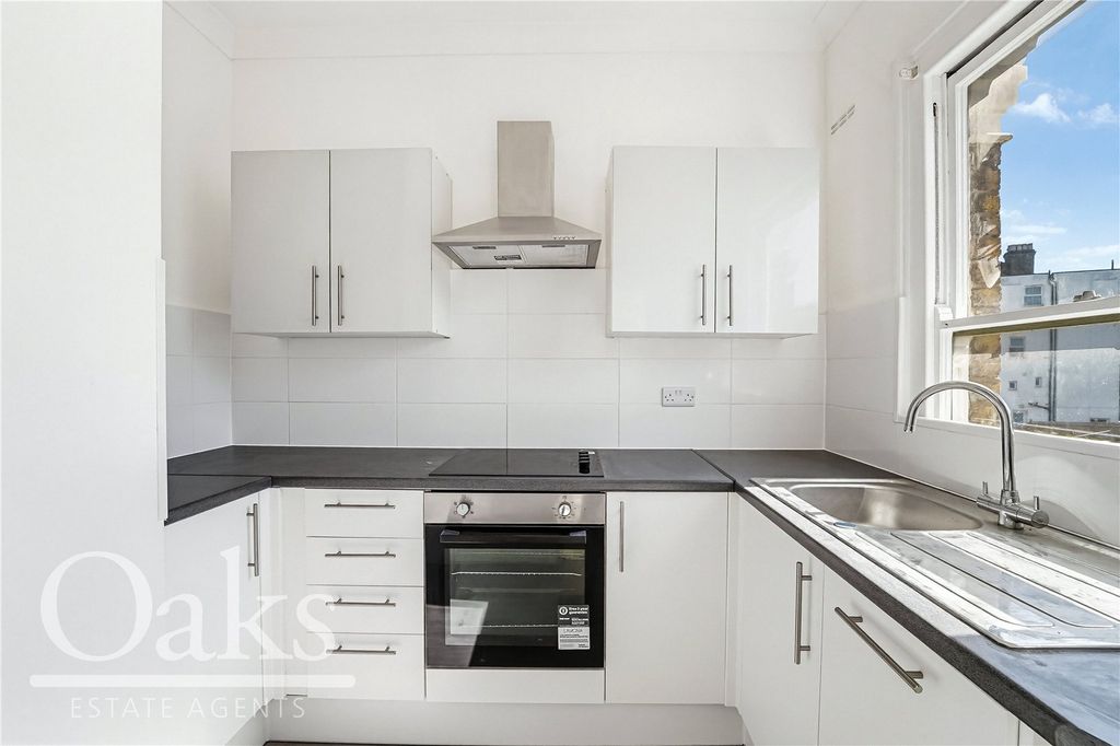 Property photo 3 of 9 Picture No. 14