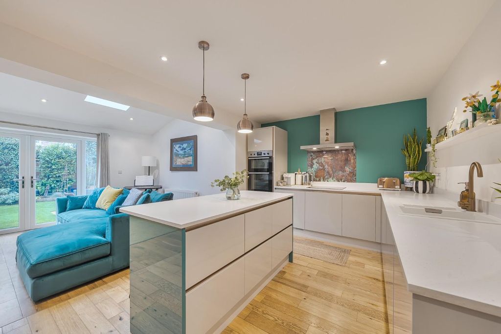 Property photo 2 of 15 Kitchen 2.Jpg