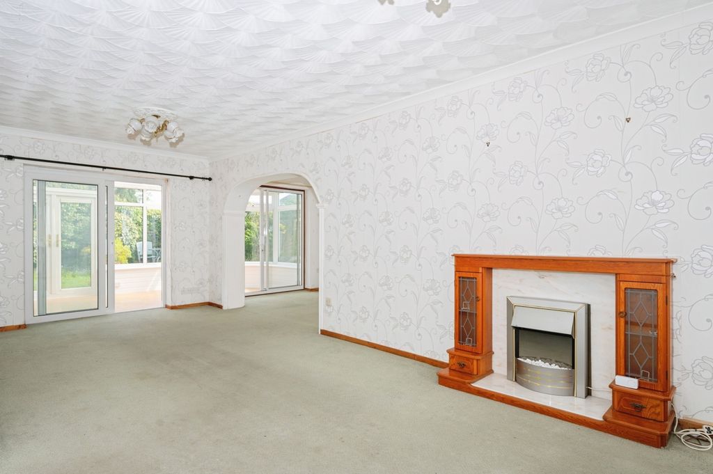 Property photo 2 of 17 Photo