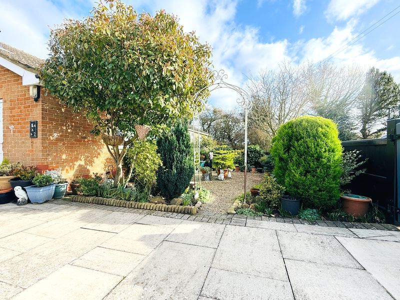 Property photo 2 of 24 Photo 35