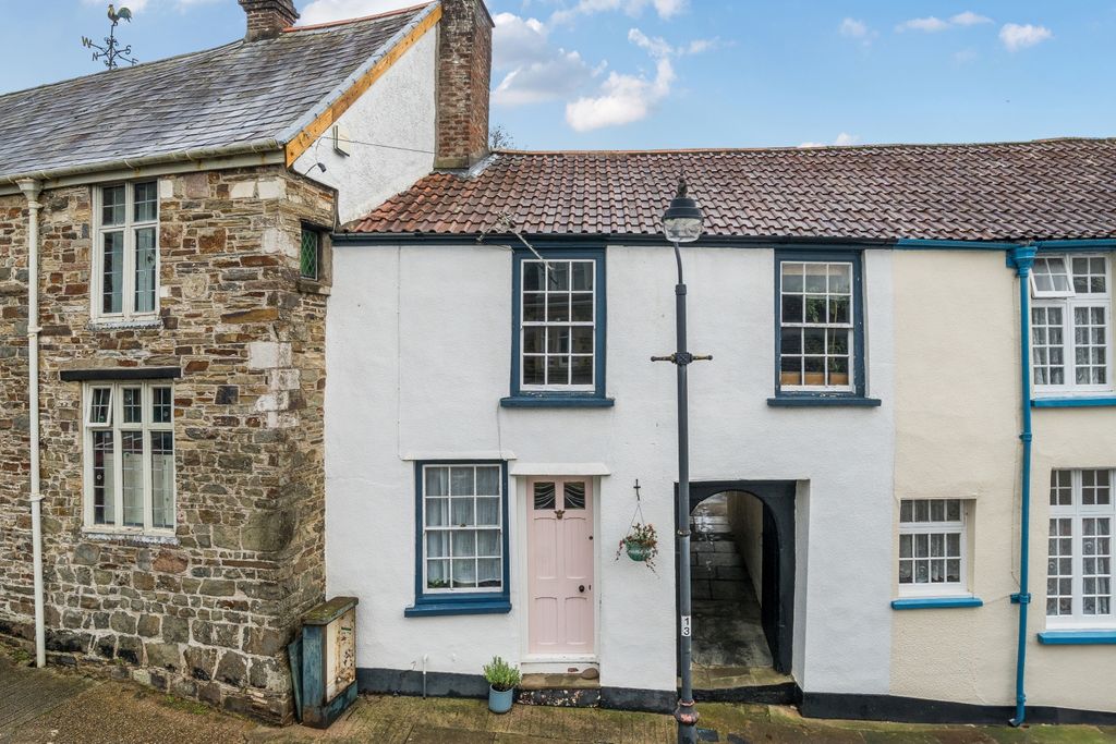 Property photo 2 of 17 1371507-1-6914A8Eadf450