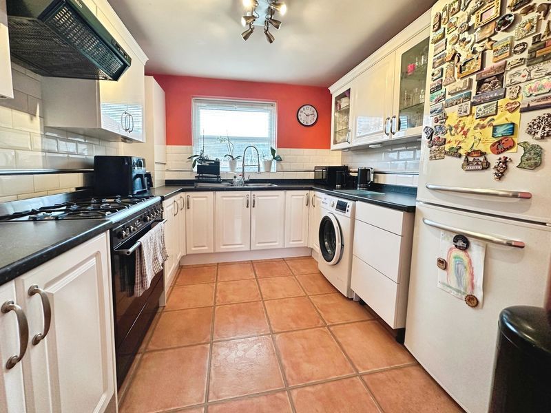 Property photo 2 of 13 Holt Drive