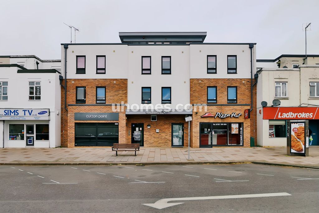 Property photo 1 of 14 Building