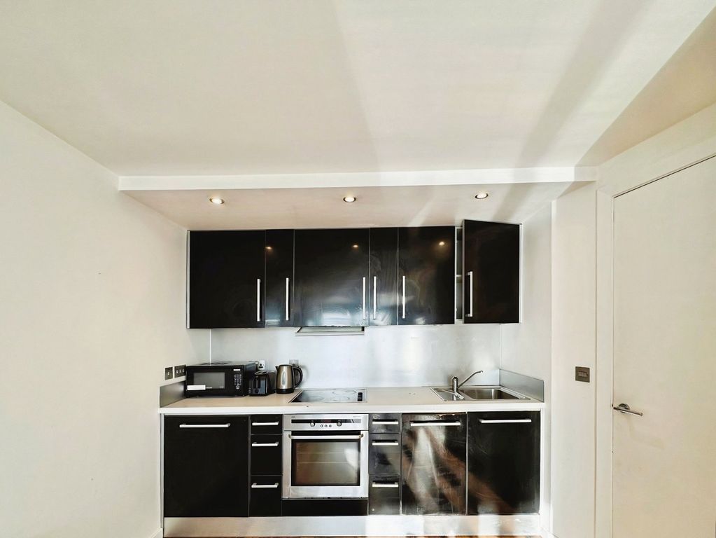 Property photo 2 of 7 Picture No. 16