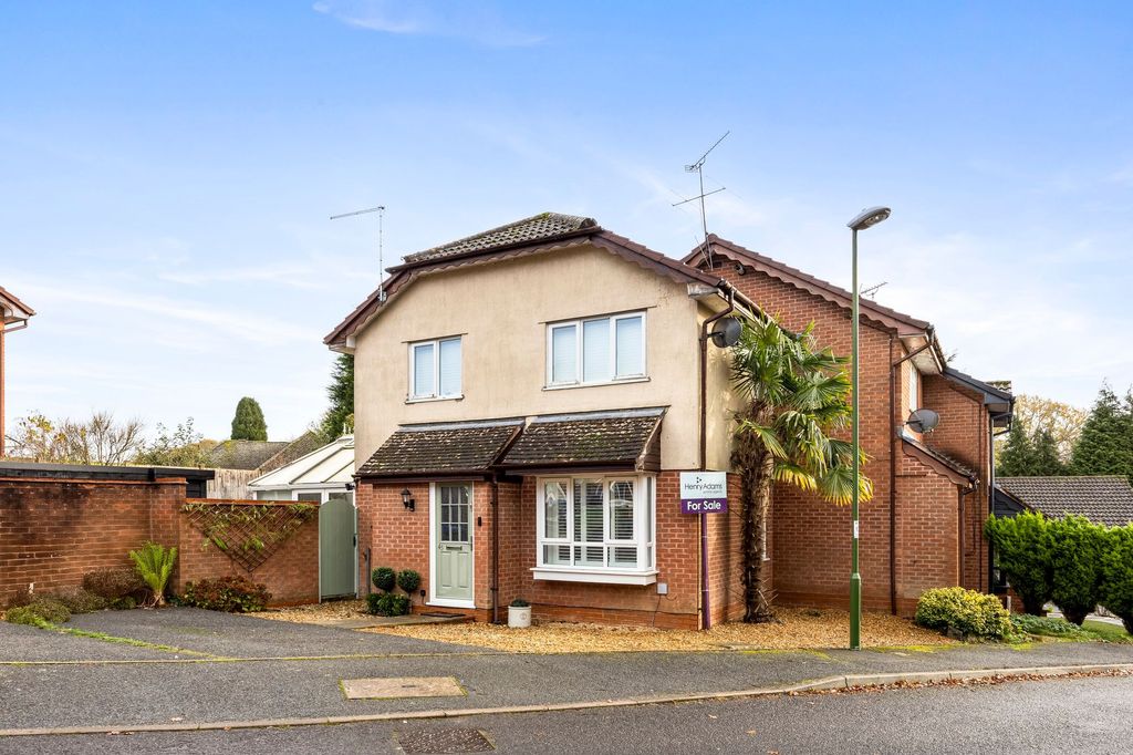 Property photo 1 of 21