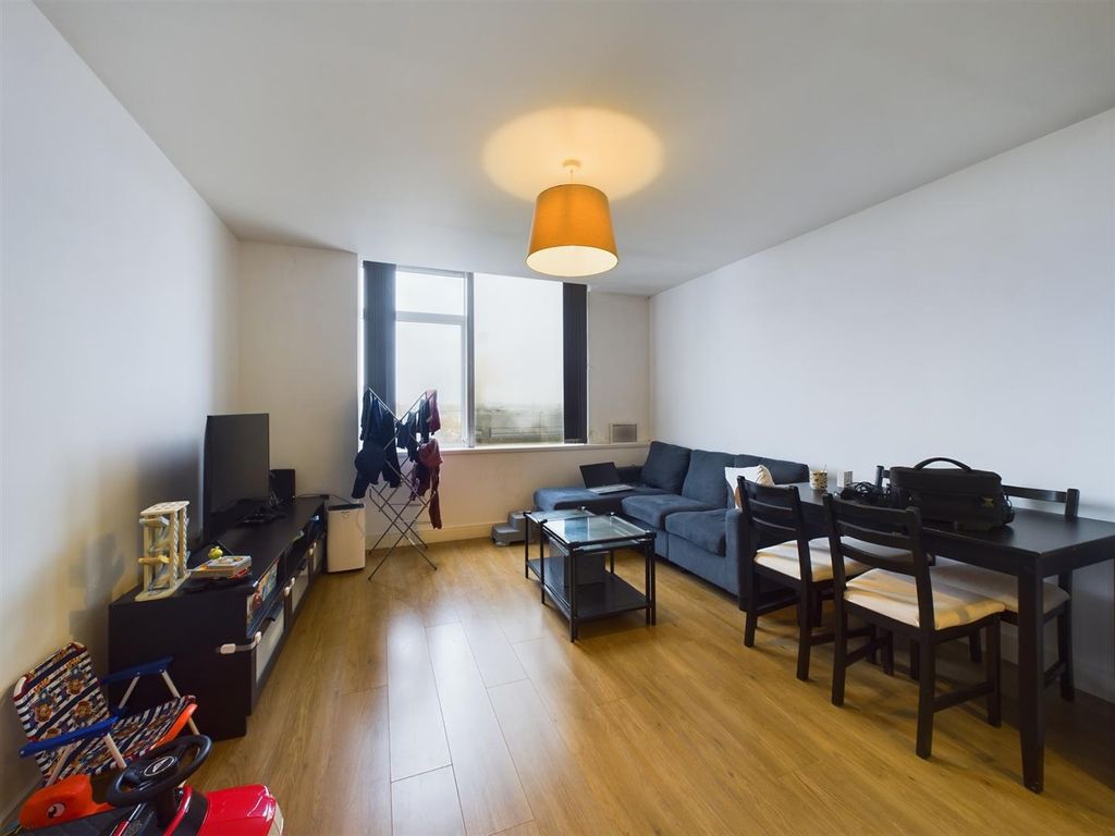 Property photo 2 of 5 Cam02202G0-Pr0418-Still002.Jpg