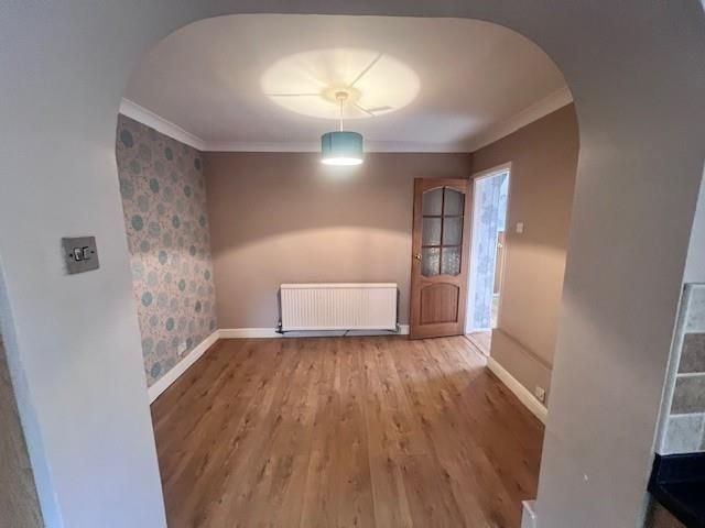 Property photo 3 of 9 Dining Room