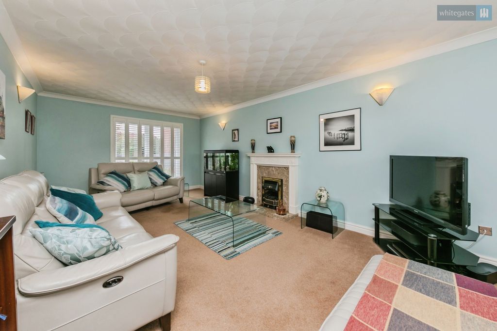 Property photo 3 of 20 Pbox-Img.Jpg