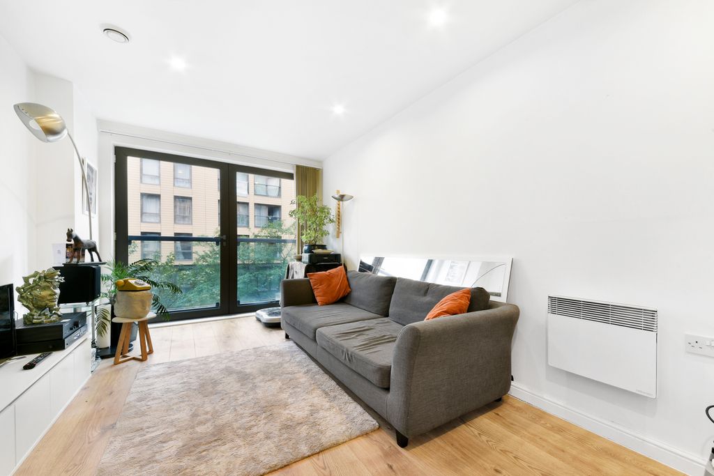 Property photo 1 of 5