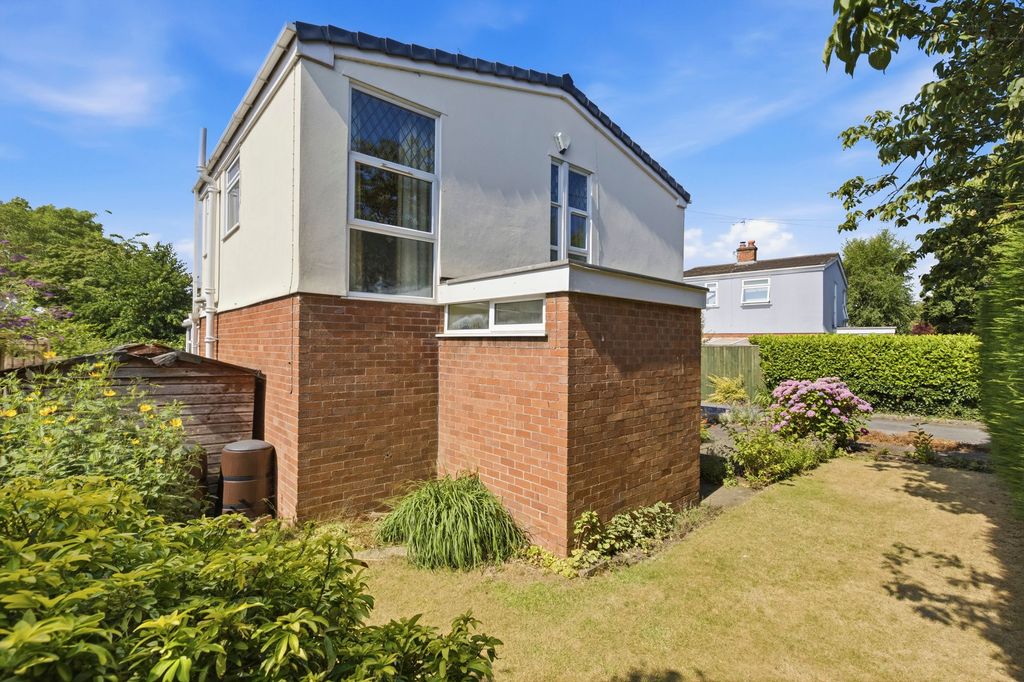 Property photo 2 of 24