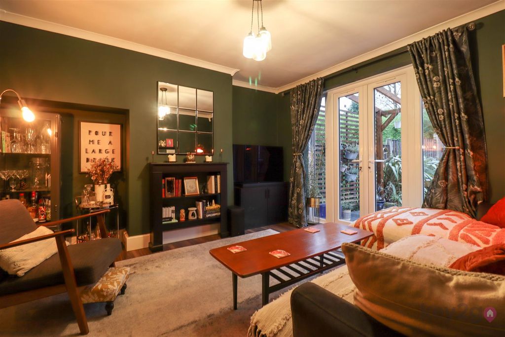 Property photo 2 of 18 Img_4723.Jpg