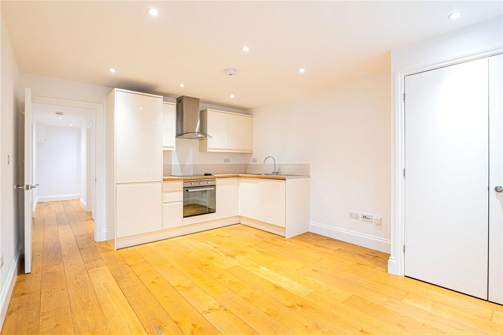 Property photo 3 of 12 Picture No. 07