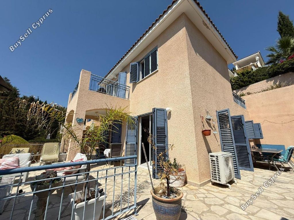 Property photo 1 of 35