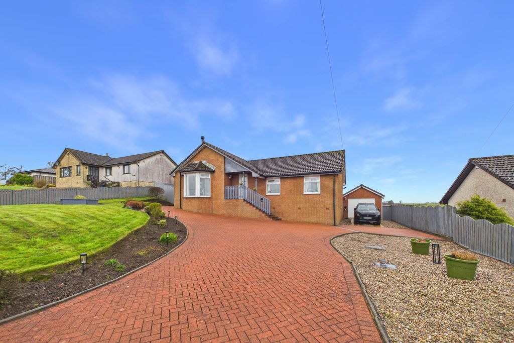 Property photo 1 of 29