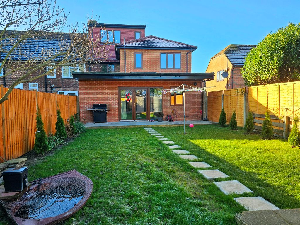 Property photo 2 of 27