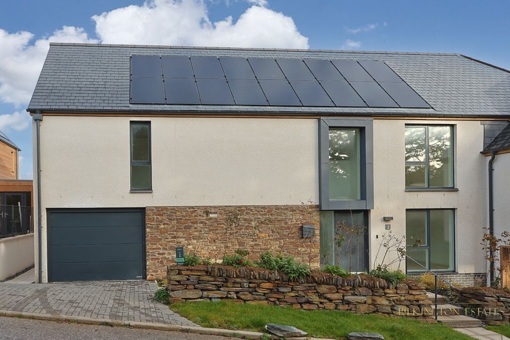 Property photo 1 of 15 4616661