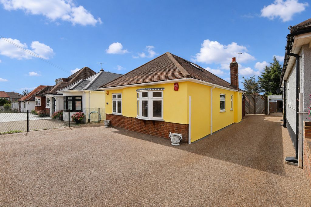 Property photo 1 of 23