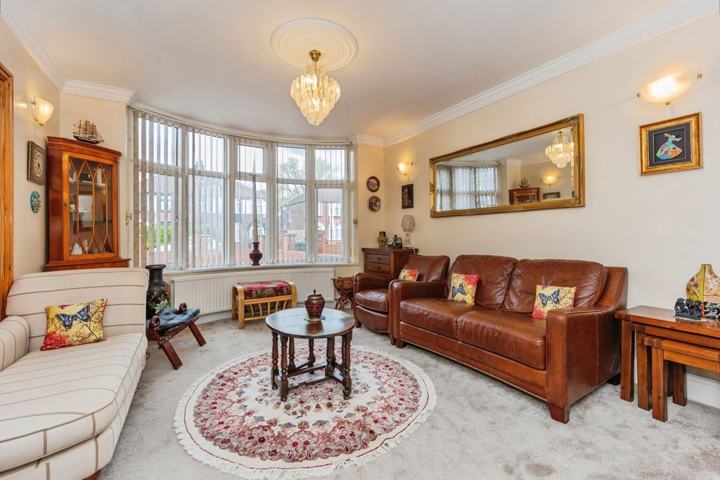 Property photo 2 of 26 Pbox-Img.Jpg