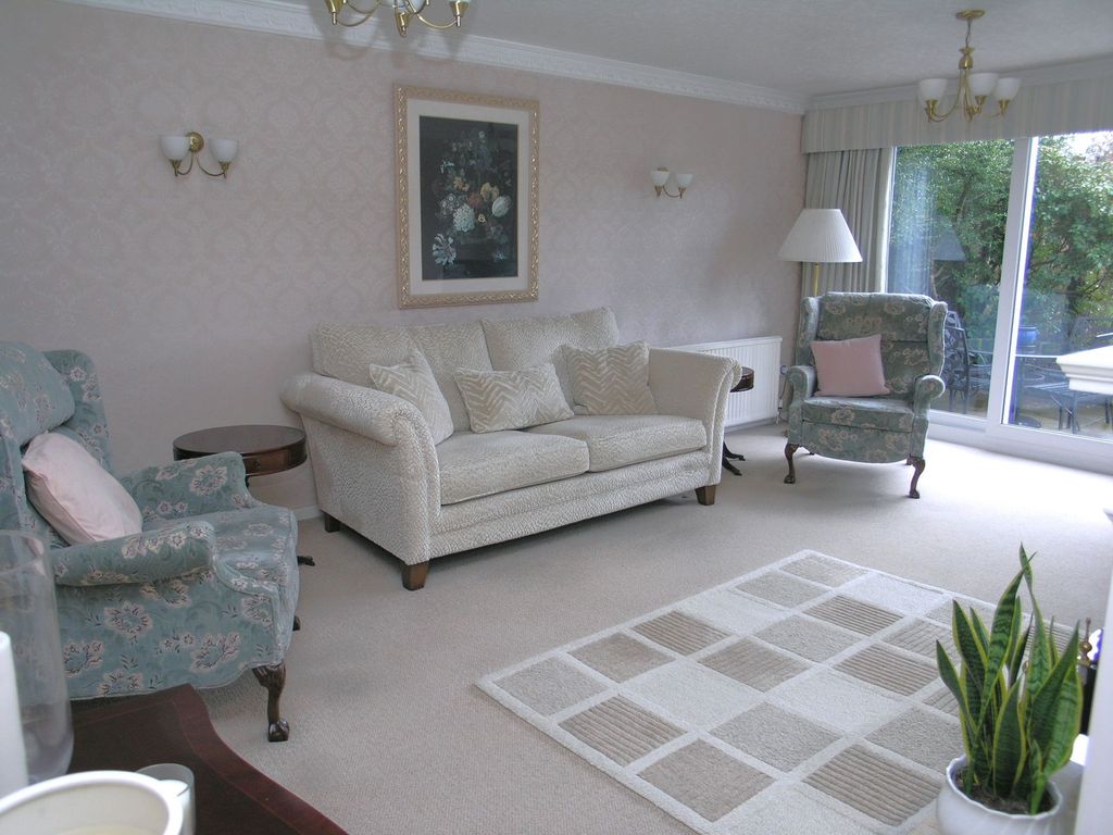Property photo 2 of 19