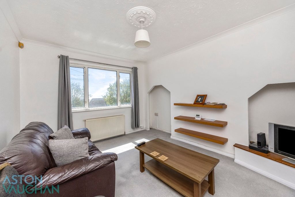 Property photo 2 of 18 5085522