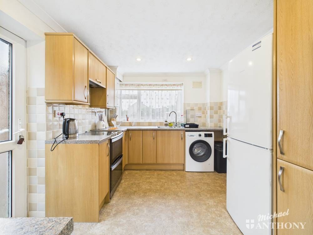 Property photo 2 of 14 Cam02773G0-Pr0348-Still011-Thumbnail-H750-70