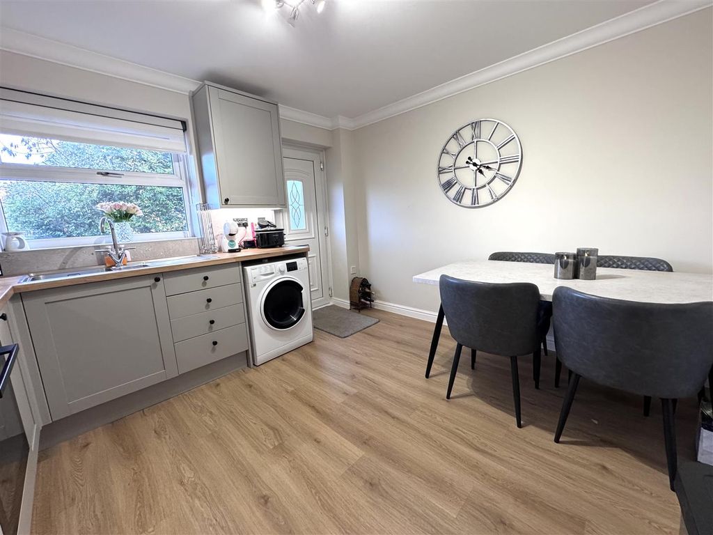 Additional image 9 of 2 bed town house to rentDarton Street, Barnsley S70