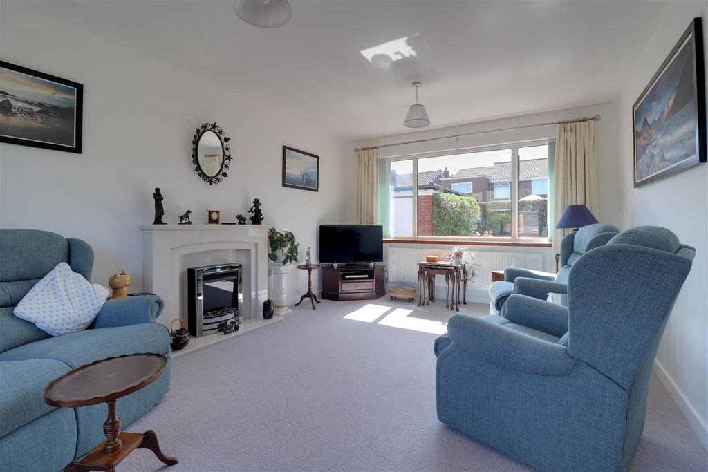 Property photo 3 of 14 Img_4828-Img_4830.Jpg