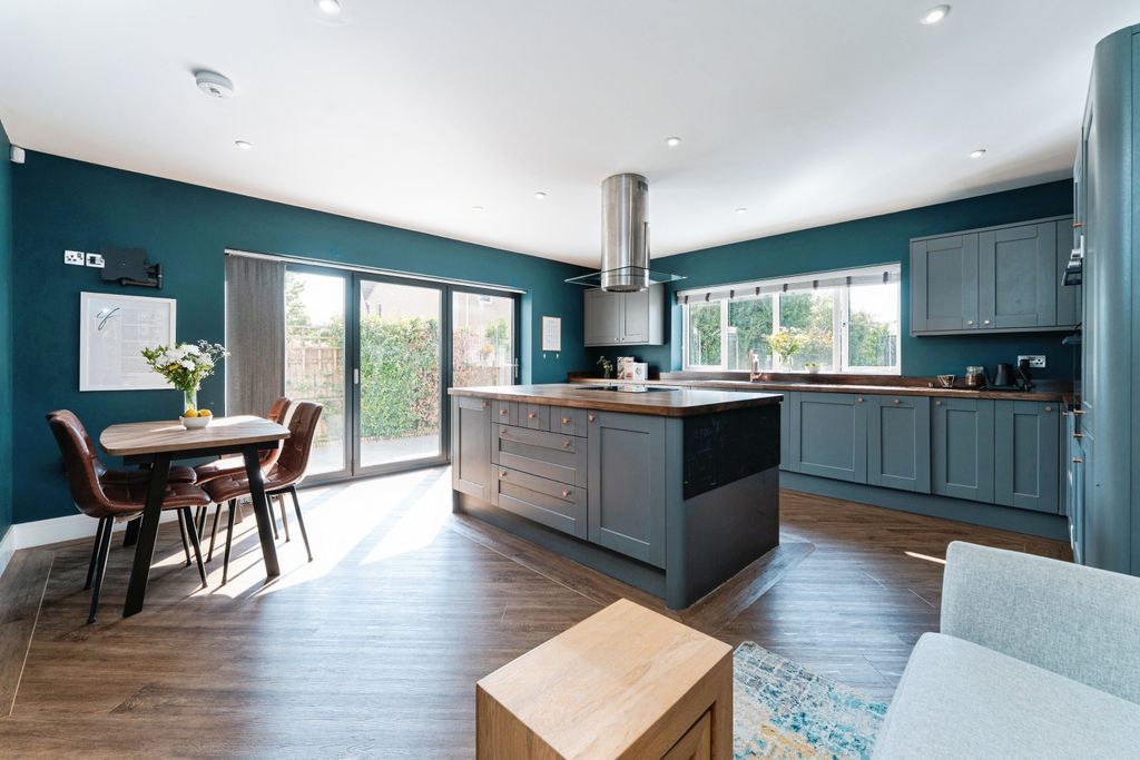 Property photo 1 of 20 Kitchen Diner