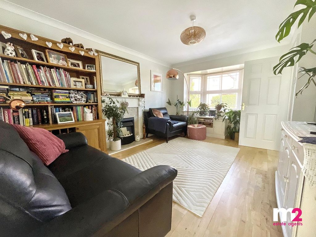 Property photo 3 of 15