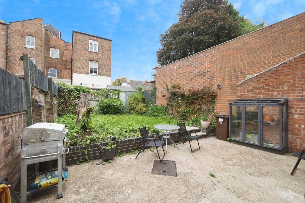 Property photo 1 of 17 Img_2292