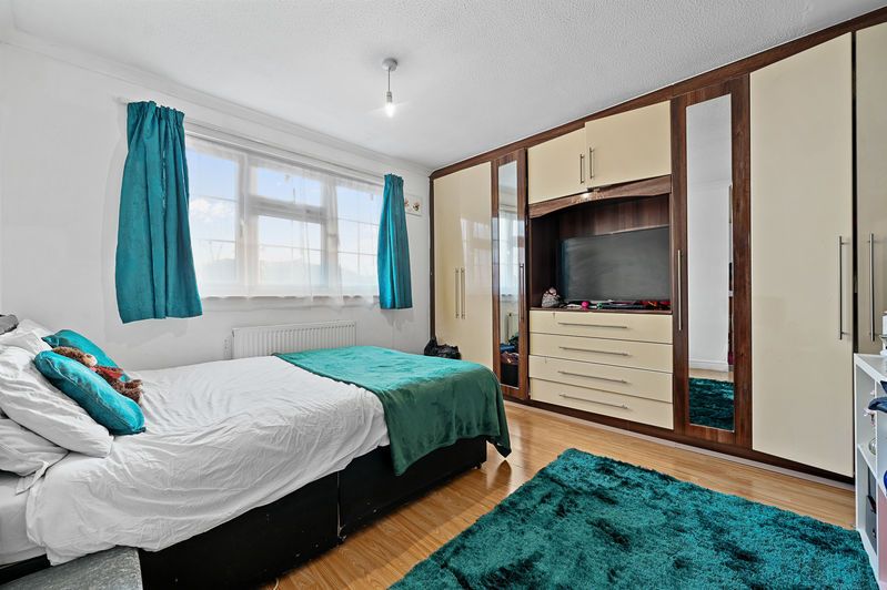 Property photo 3 of 12 Photo 2