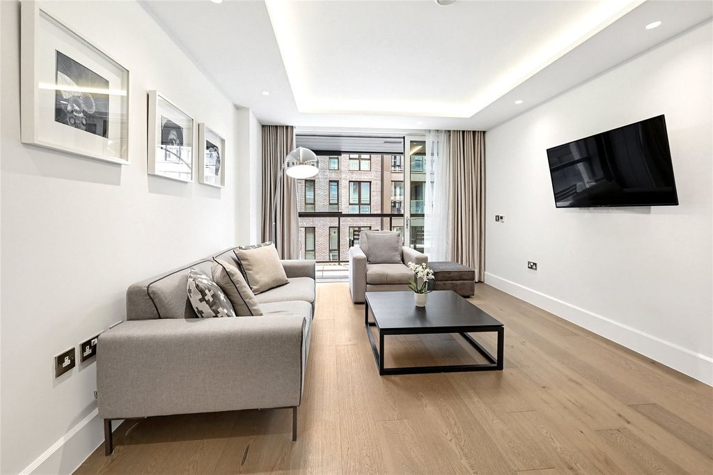 Property photo 1 of 12 Reception Room