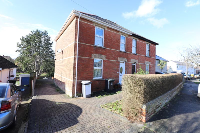 Property photo 2 of 9 Photo 3