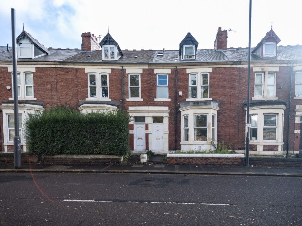 Property photo 1 of 2 6106850