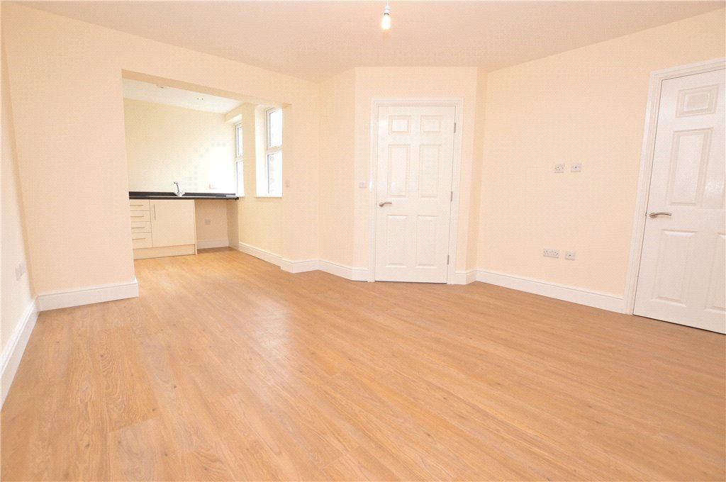 Property photo 2 of 12 Picture No. 03