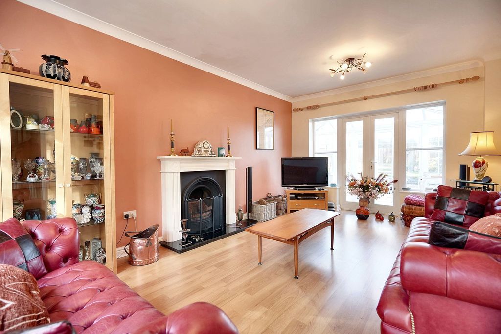 Property photo 3 of 18